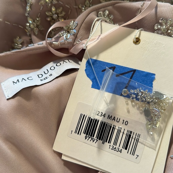 MAC DUGGAL
Pink Hand Embellished Cap Sleeve Midi Dress - Picture 15 of 16